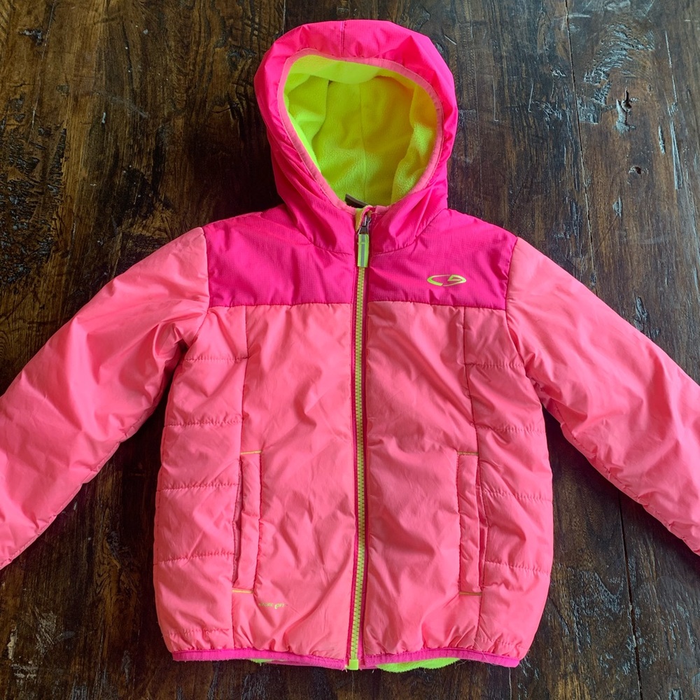 Girls winter coat. Champion size 5T.